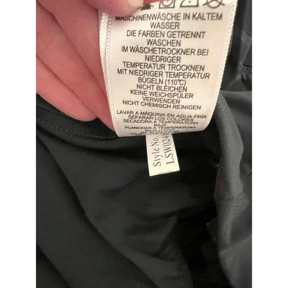 LOLE Run-Up Shorts UPF 50+ Quick Dry Stretch Form BLACK Large NEW W TAGS - Picture 12 of 15